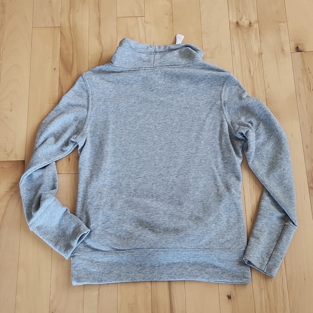Puma Sweatshirt - Picture 6 of 8